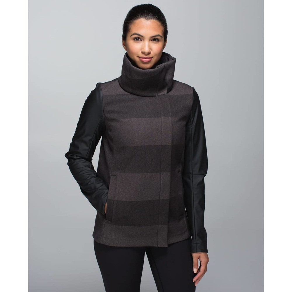 Lululemon Brisky Biker Jacket in Black Grey Size 4